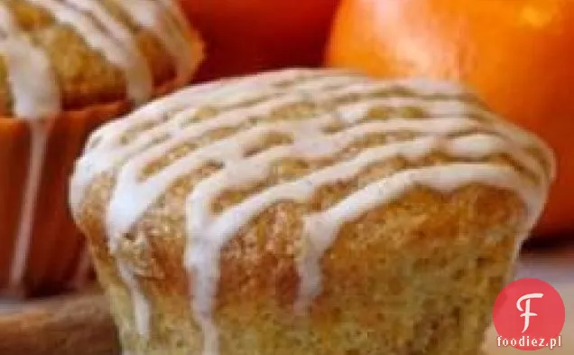 Muffinki z ciasta marchewkowego z cynamonową glazurą
