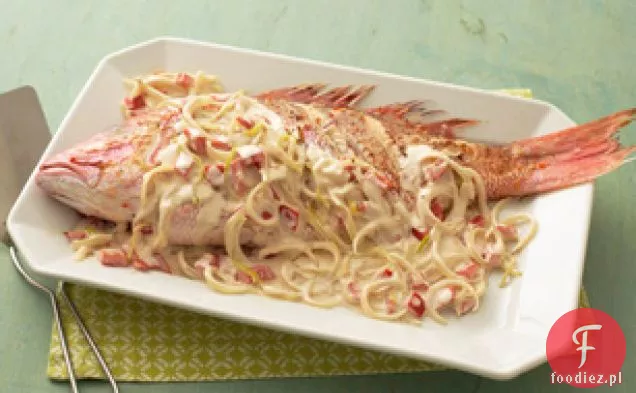 Czerwony Lucjan w sosie kokosowym