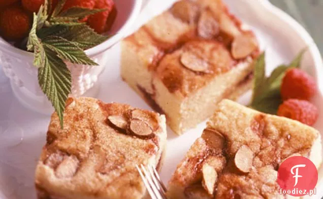 Malinowy tort kawowy