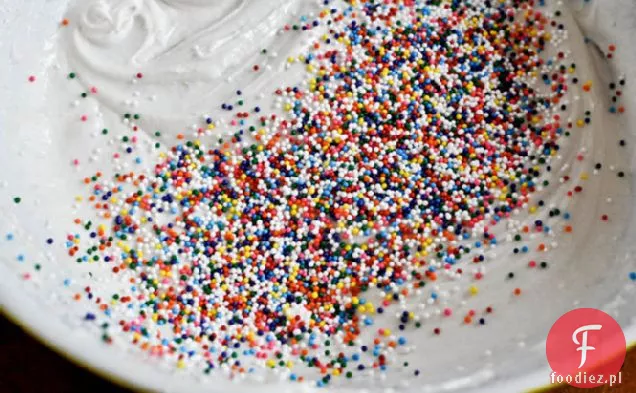 Domowe Babeczki Funfetti Z Kremem Waniliowym