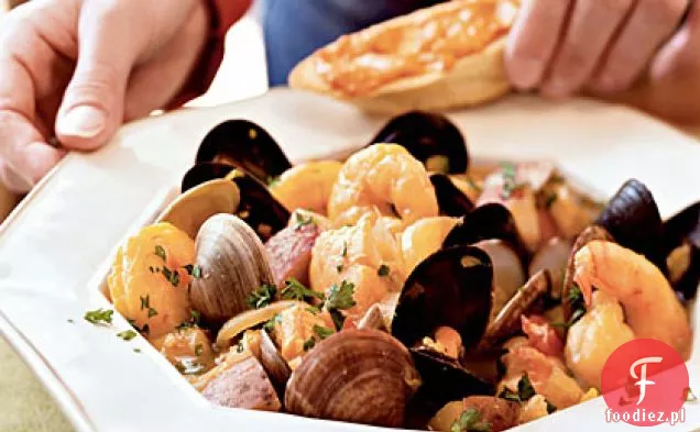 Klasyczne Bouillabaisse z grzankami z Rouille