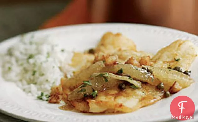 Cytrynowa Podeszwa Z Kaparami I Grzankami W Brązowym Sosie Maślanym