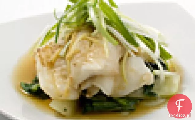 Filety rybne imbirowe gotowane na parze z Bok Choy