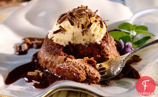 Suflet czekoladowy z musem z białej czekolady