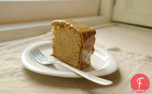 Faulknerian Family Spice Cake, Z Lukrem Karmelowym