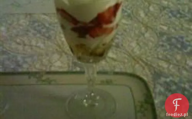 Truskawkowe Tiramisu Trifle