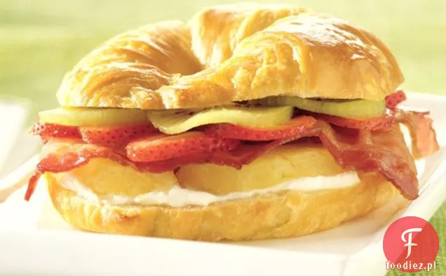 Croissant Z Boczkiem Tropikalnym
