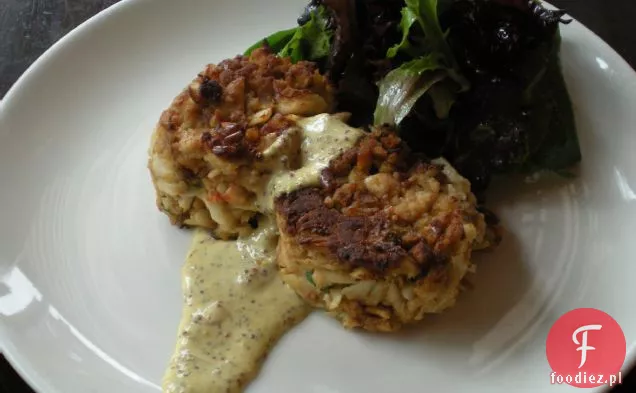 Precel-Crusted Crab Cakes