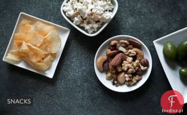 Fondue z serem Chipotle z domowymi precelkami