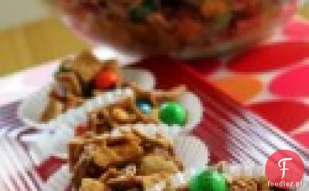 Sweet & Salty Caramel Snack Mix