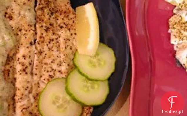 Pstrąg tęczowy w sosie jogurtowym