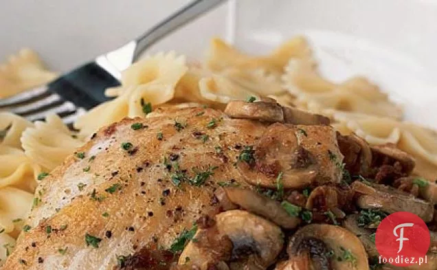 Kurczak w sosie pomidorowo-grzybowym suszonym na słońcu