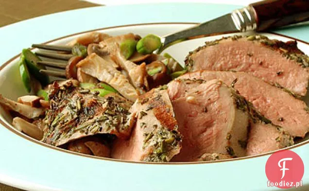 Grillowana kaczka z ciepłą sałatką grzybową i winegretem truflowym