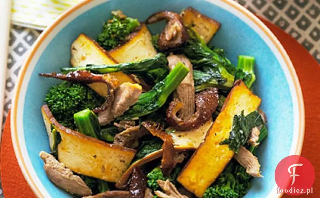 Tłoczone tofu, pieczona kaczka i Broccolini Stir-Fry