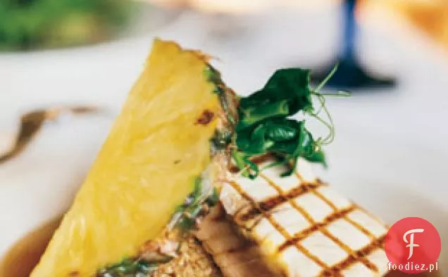 Zapiekane Ahi z brązowym ryżem i bulionem ananasowo-imbirowym