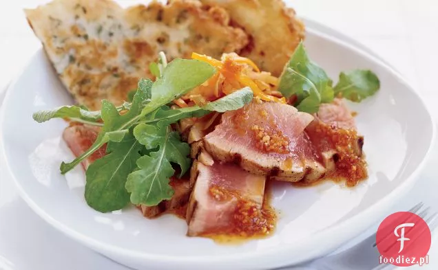 Zapiekany Tuńczyk z Kimchi i naleśnikami z szalotki