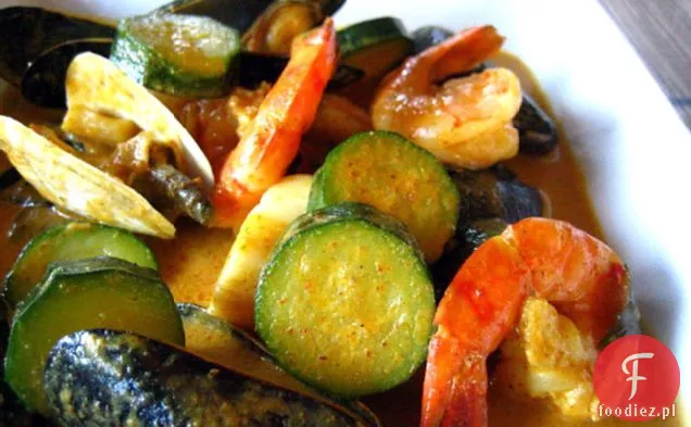Tajski Żółty Curry Z Owoców Morza Przepis