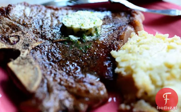 Steki T-Bone z masłem hotelowym
