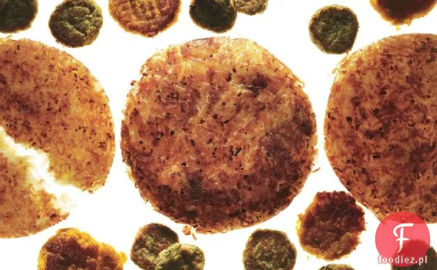 Placki ziemniaczane w stylu Rösti z rozmarynem i brązowymi maślanymi jabłkami