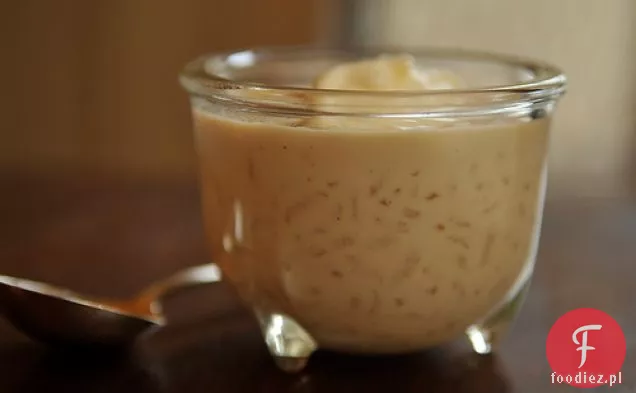 Karmelowy Budyń Ryżowy Z Brązowym Masłem I Creme Fraiche