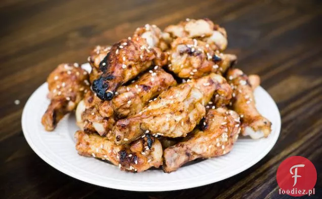 Grillowane Skrzydełka Z Kurczaka W Sosie Sojowo-Miodowym