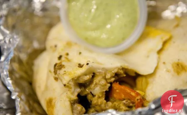 Philly-Rito! z sosem kolendrowym ze śmietaną