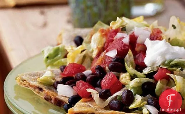 Sałatka Cheddar-Jalapeño Quesadilla z winegretem Kolendrowo-limonkowym