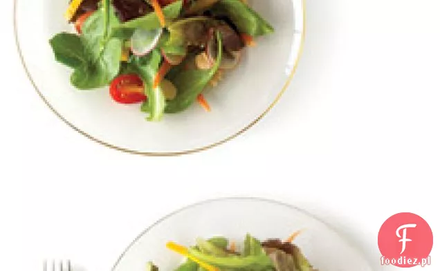 Baby Greens Z Tuńczykiem I Mieszanymi Warzywami