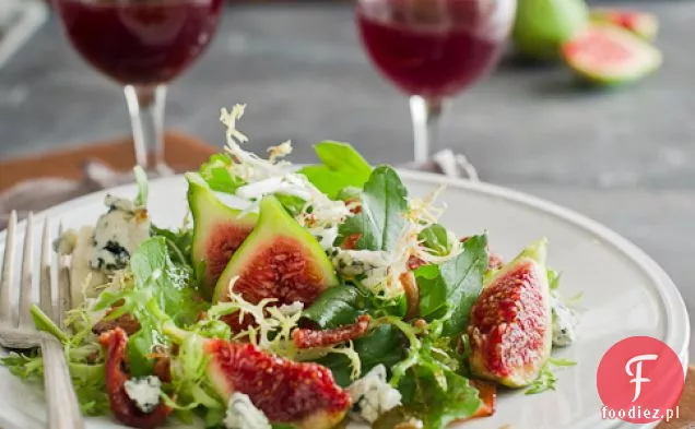 Sałatka rukola-Figa z serem pleśniowym i ciepłym boczkiem vinaigrette przepis