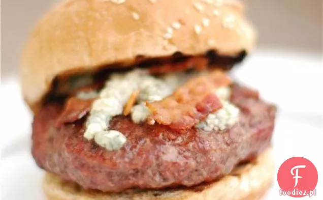 Burgery Z Bekonem I Serem Pleśniowym