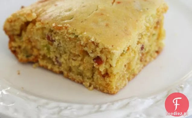 Boczek Cheddar Chipotle Cornbread