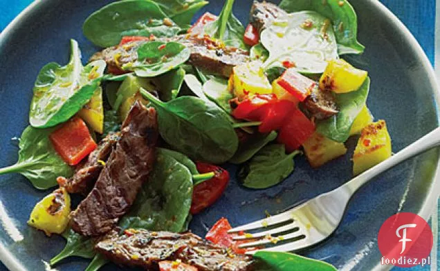 Brazylijska Sałatka Z Grillowanym Stekiem