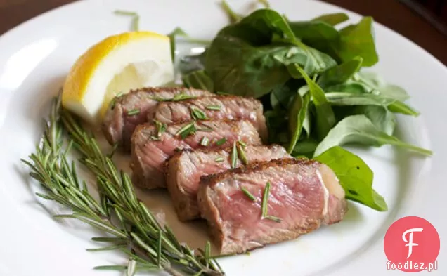 Kolacja: stek Tagliata z rukolą