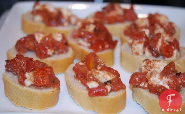 Balsamiczny Ogień Pieczony Pomidor Bruschetta Z Mozzarellą Buffalo