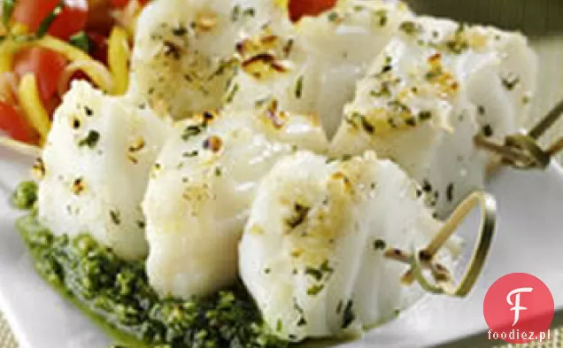 Szaszłyk morski z Pesto szpinakowym i salsą Mango