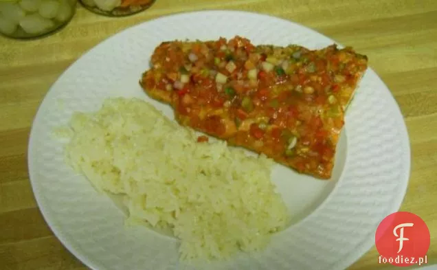 Salsa i łosoś z papryką Mango