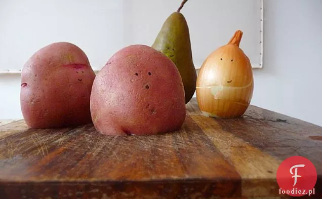 Rukola, Gruszka I Czerwone Ziemniaki Quesadilla Z Jabłkiem Balsamiczny Reduktor