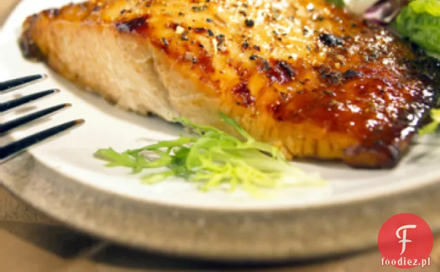 Łosoś z musztardą i brązowym cukrem