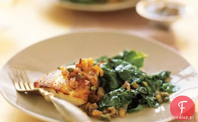 Bas w paski z tostami-szalotka Vinaigrette i szpinakiem