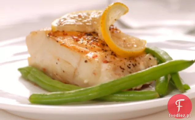 Przyprawiony filet z dorsza na grillu