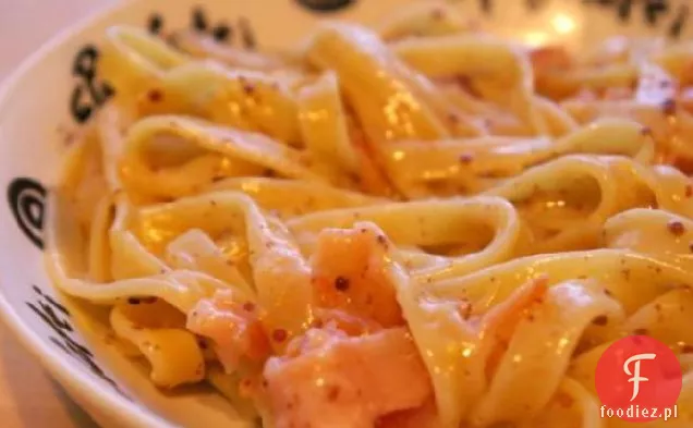 Cytrynowy Wędzony Łosoś Fettuccine