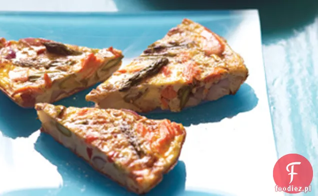 Frittata z łososiem i szparagami