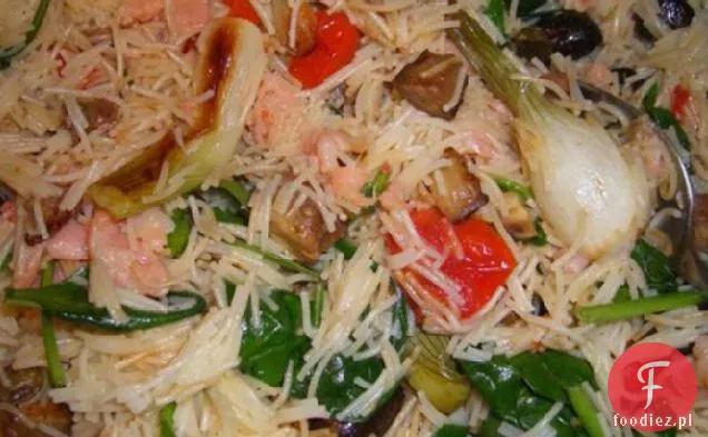 Makaron Sockeye Popeye Z Prażonymi Warzywami