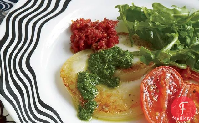 Smażona Scamorza z sałatką z rukoli i dwoma Pestosami