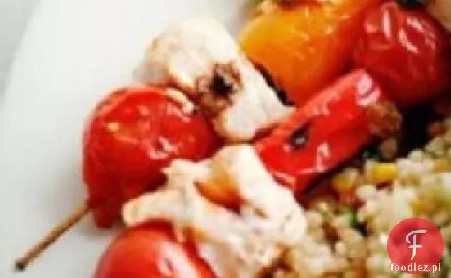 Miecznik, boczek i kebaby z pomidorów wiśniowych