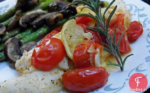 Tilapia Z Cytryną, Rozmarynem I Pomidorem