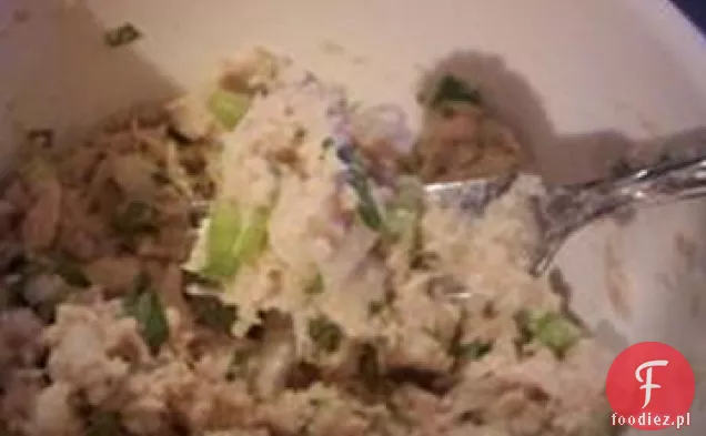 Azjatycka Pikantna Sałatka Z Tuńczykiem