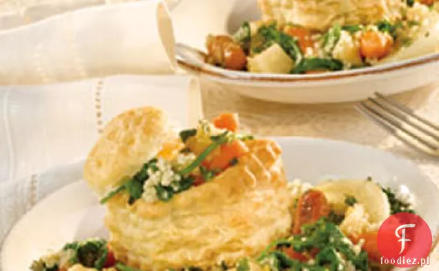 Pieczony zimowy Ragout warzywny w miseczkach