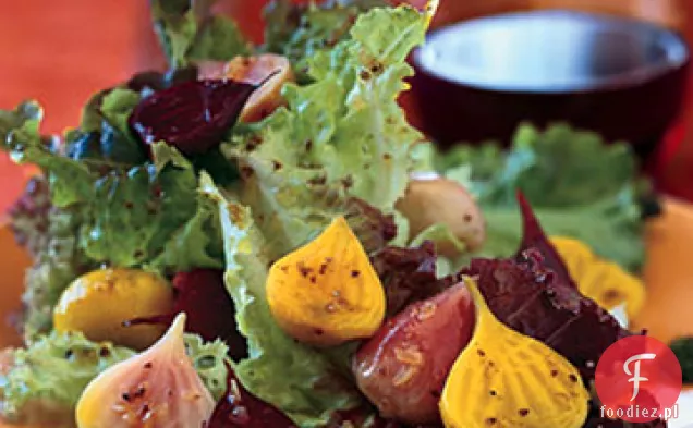 Prażone buraki i Baby Greens z winegretem Corinader i Pesto kolendry