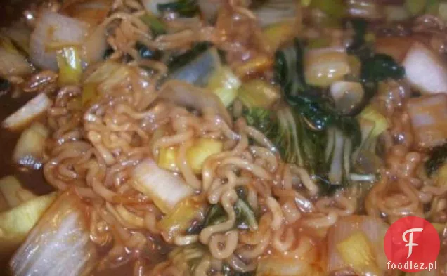 Mightyro ' s Bok Choy-por-Noodle Stir Fry